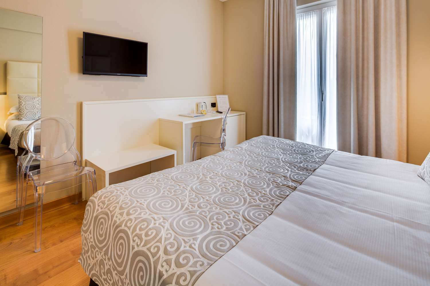 Hotel Nuovo Garlate Esterno foto